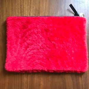 8/25 LAST DAY📦 Clare V Red Fur Clutch